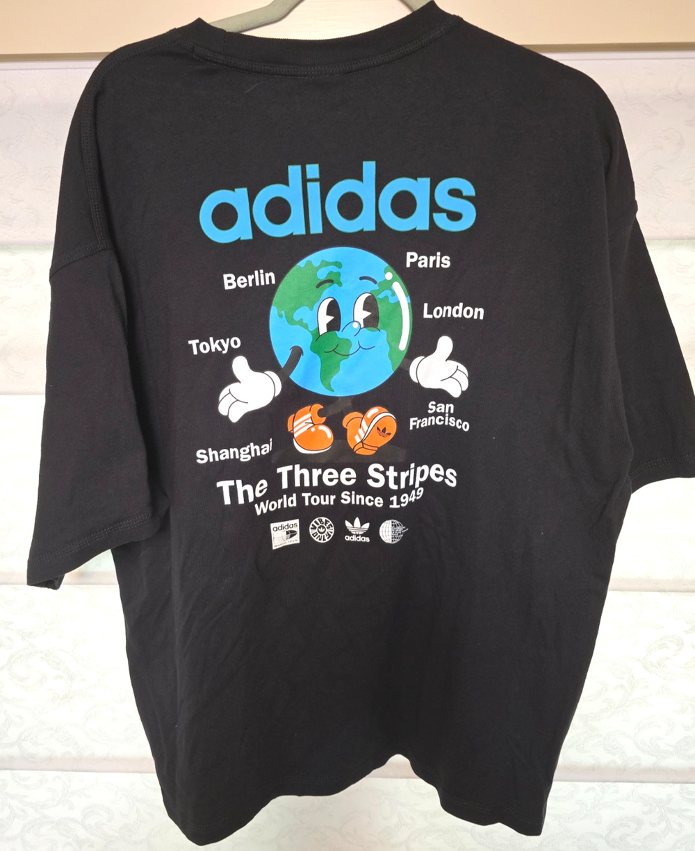 Adidas Originals World Tour Tee Mens Large Black Globe Graphic Shirt NWT NEW